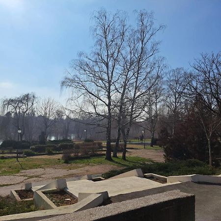 Bine Ati Venit La Maria Str Ion Alexandru Nr 1 Bl 14 Ap 1 Apartment Arad Exterior photo